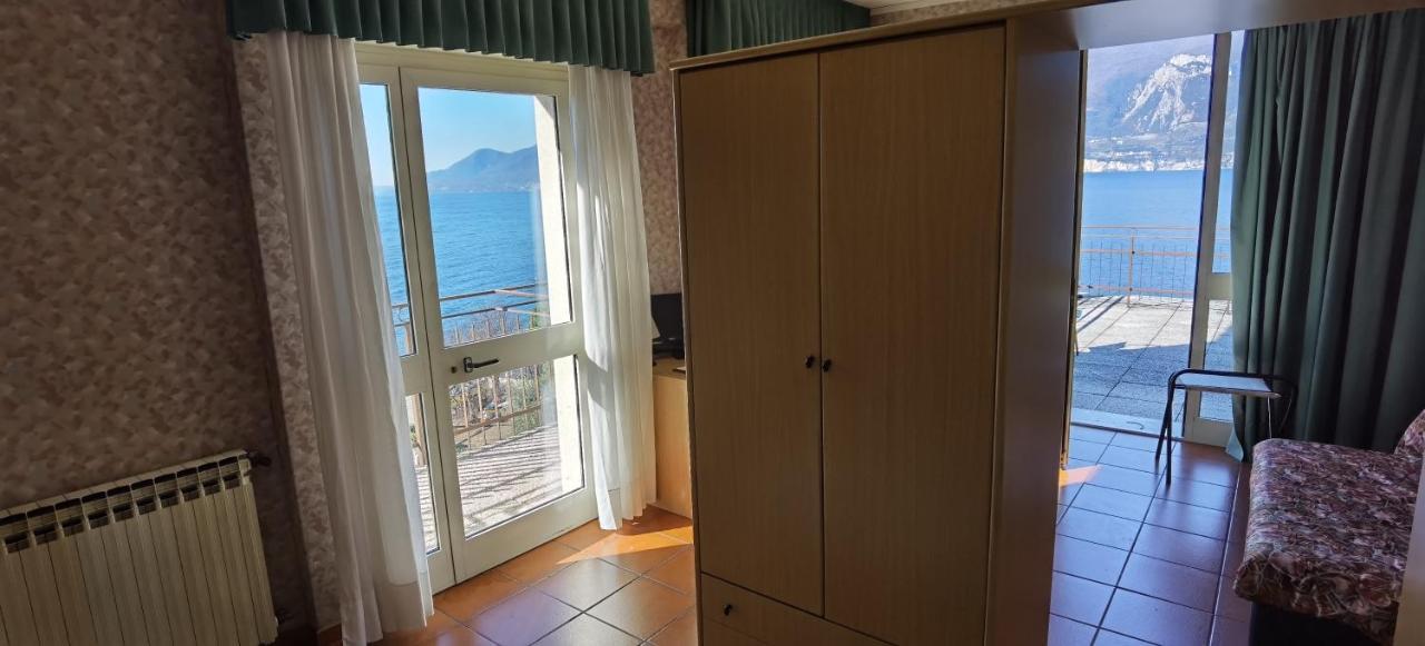 Hotel Nike Brenzone sul Garda Exteriör bild